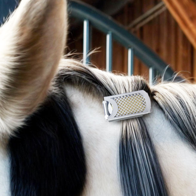1er clips crinière anti-insectes pour cheval Français (HE + diffuseur mousse)