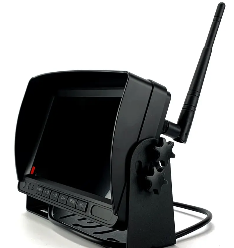 Le kit caméra + moniteur sans fil pensé pour les vans, camions et remorques pour chevaux